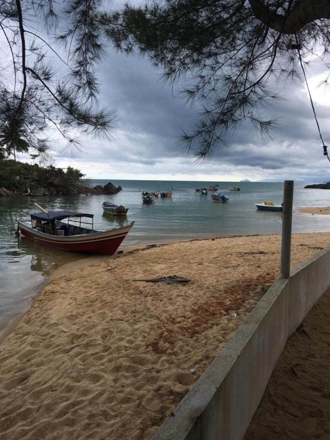 Pandan Goldcoast Holiday Villa Lundu Exterior foto