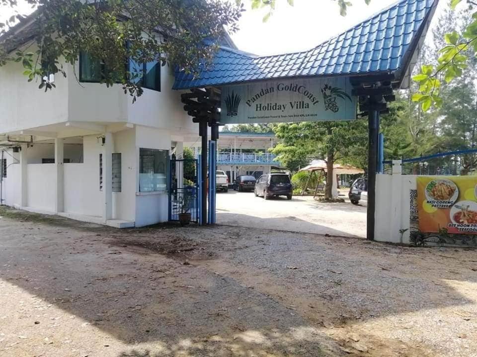 Pandan Goldcoast Holiday Villa Lundu Exterior foto